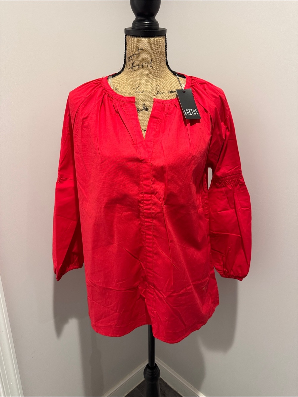 NWT Womens Kaktus Red V-Neck Peasant Blouse
